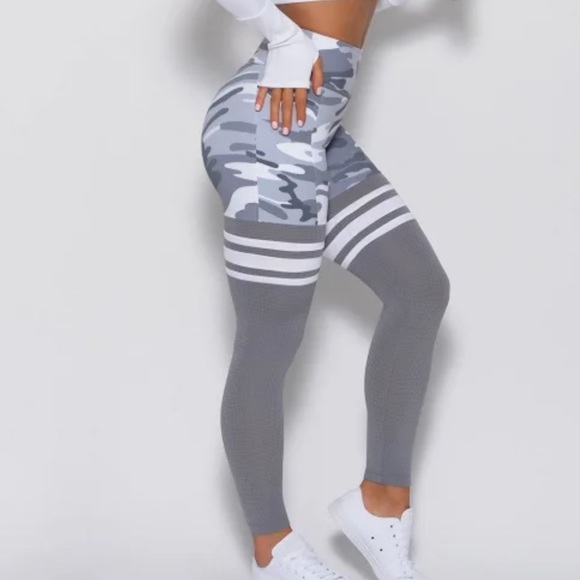 Bombshell Sportswear Pants - Bombshell sportswear thigh high ( rare color)